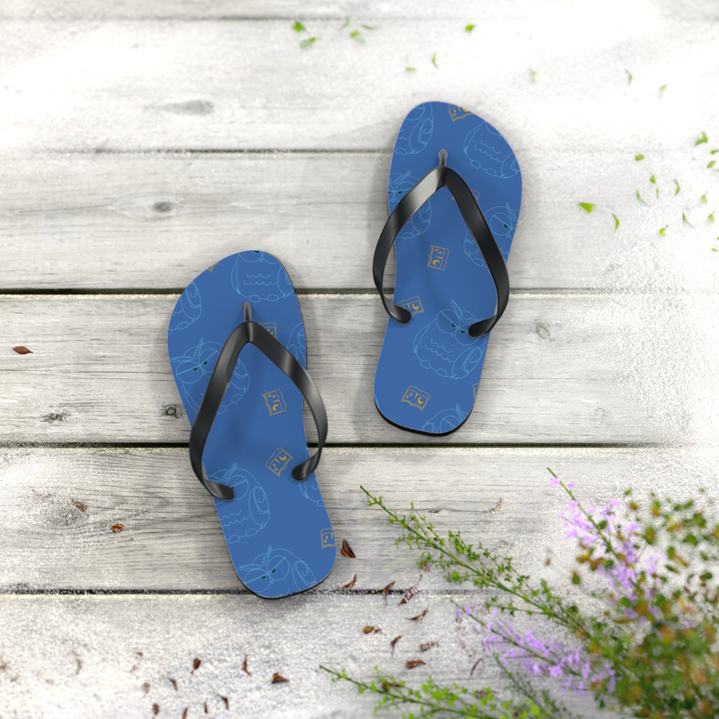 Fun Owl Flip Flops for Summer, Casual Beach Sandals, Cute Vacation Footwear, Perfect Gift for Owl Lovers