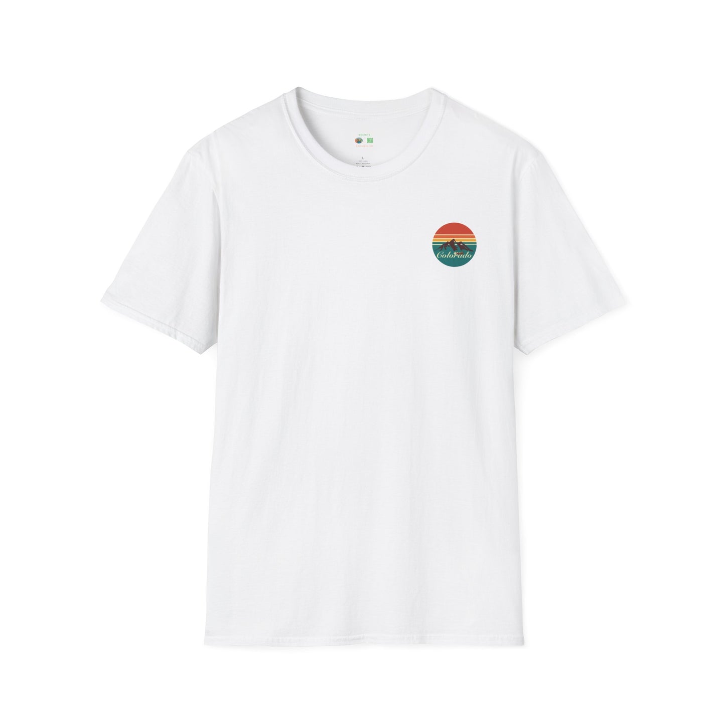 Retro Colorado Mountain T-Shirt | Softstyle Tee for Nature Lovers, Outdoor Adventures, Gifts, Travel Souvenir, Vintage Style