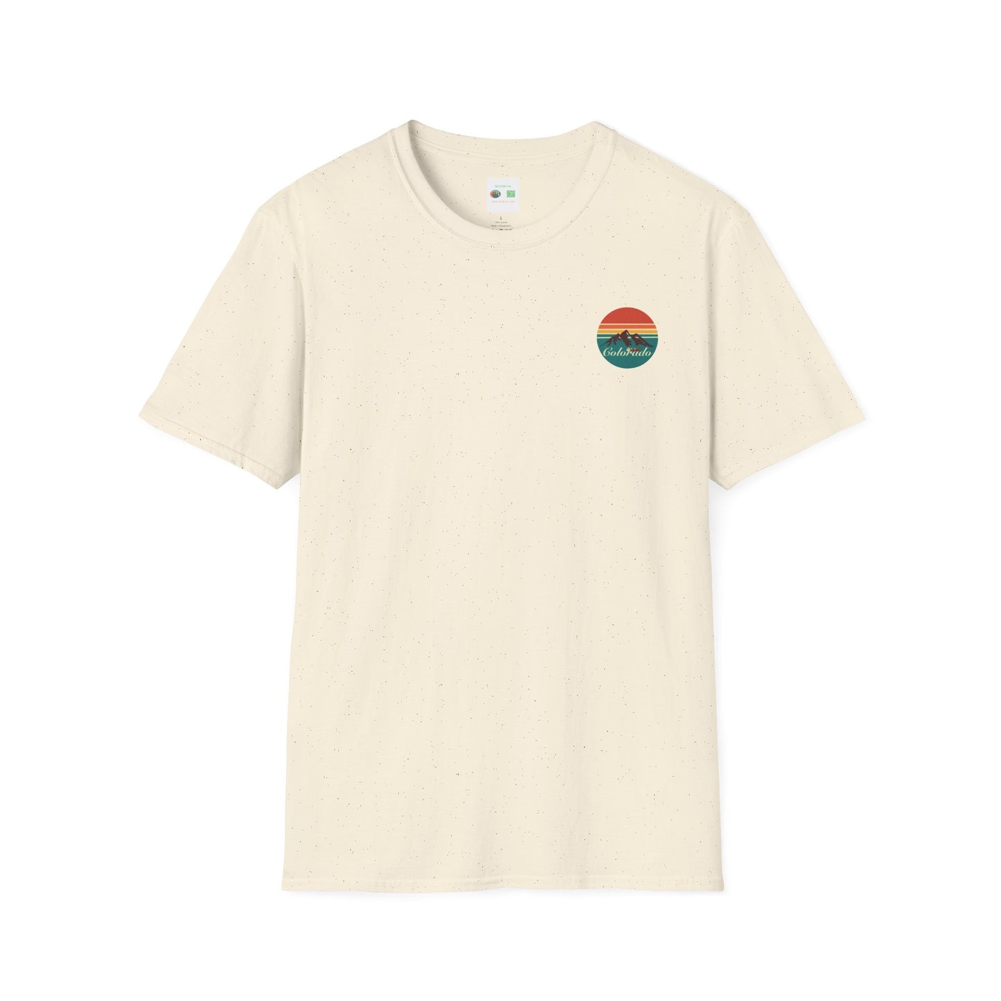 Retro Colorado Mountain T-Shirt | Softstyle Tee for Nature Lovers, Outdoor Adventures, Gifts, Travel Souvenir, Vintage Style