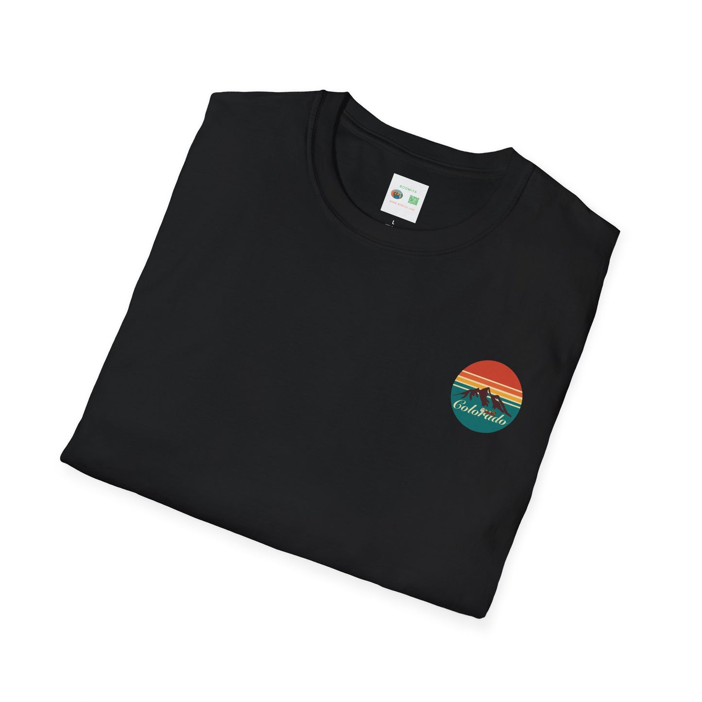 Retro Colorado Mountain T-Shirt | Softstyle Tee for Nature Lovers, Outdoor Adventures, Gifts, Travel Souvenir, Vintage Style
