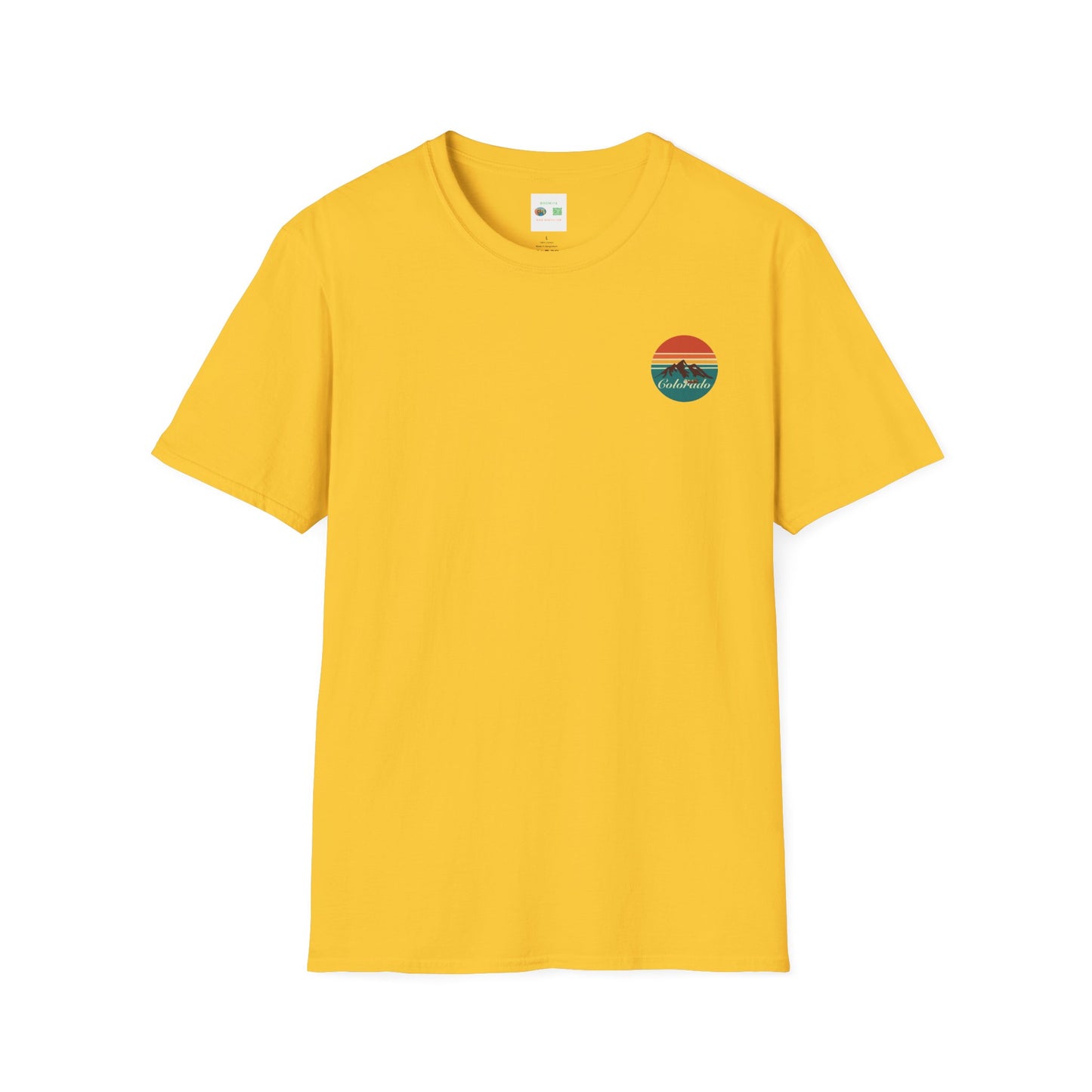 Retro Colorado Mountain T-Shirt | Softstyle Tee for Nature Lovers, Outdoor Adventures, Gifts, Travel Souvenir, Vintage Style