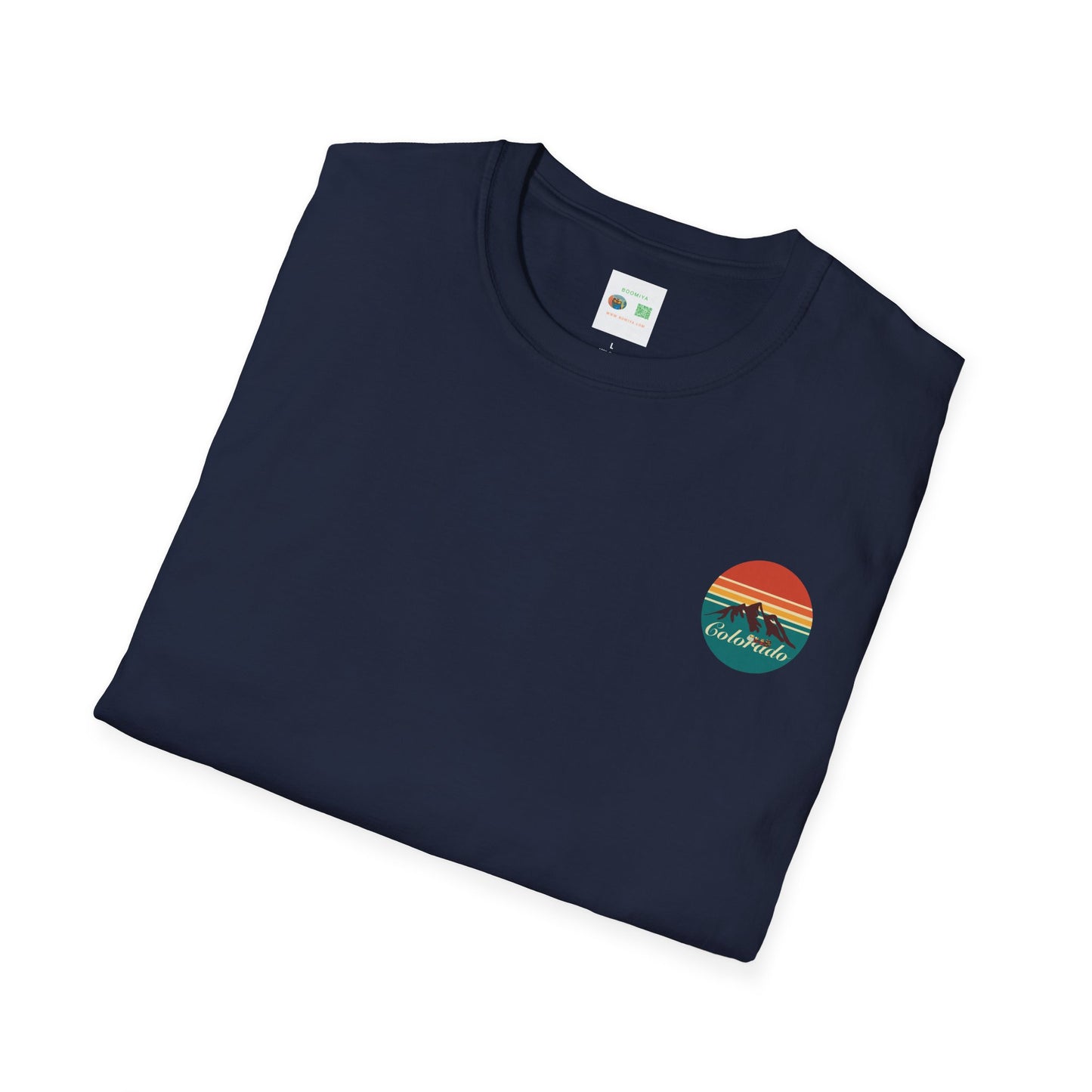 Retro Colorado Mountain T-Shirt | Softstyle Tee for Nature Lovers, Outdoor Adventures, Gifts, Travel Souvenir, Vintage Style