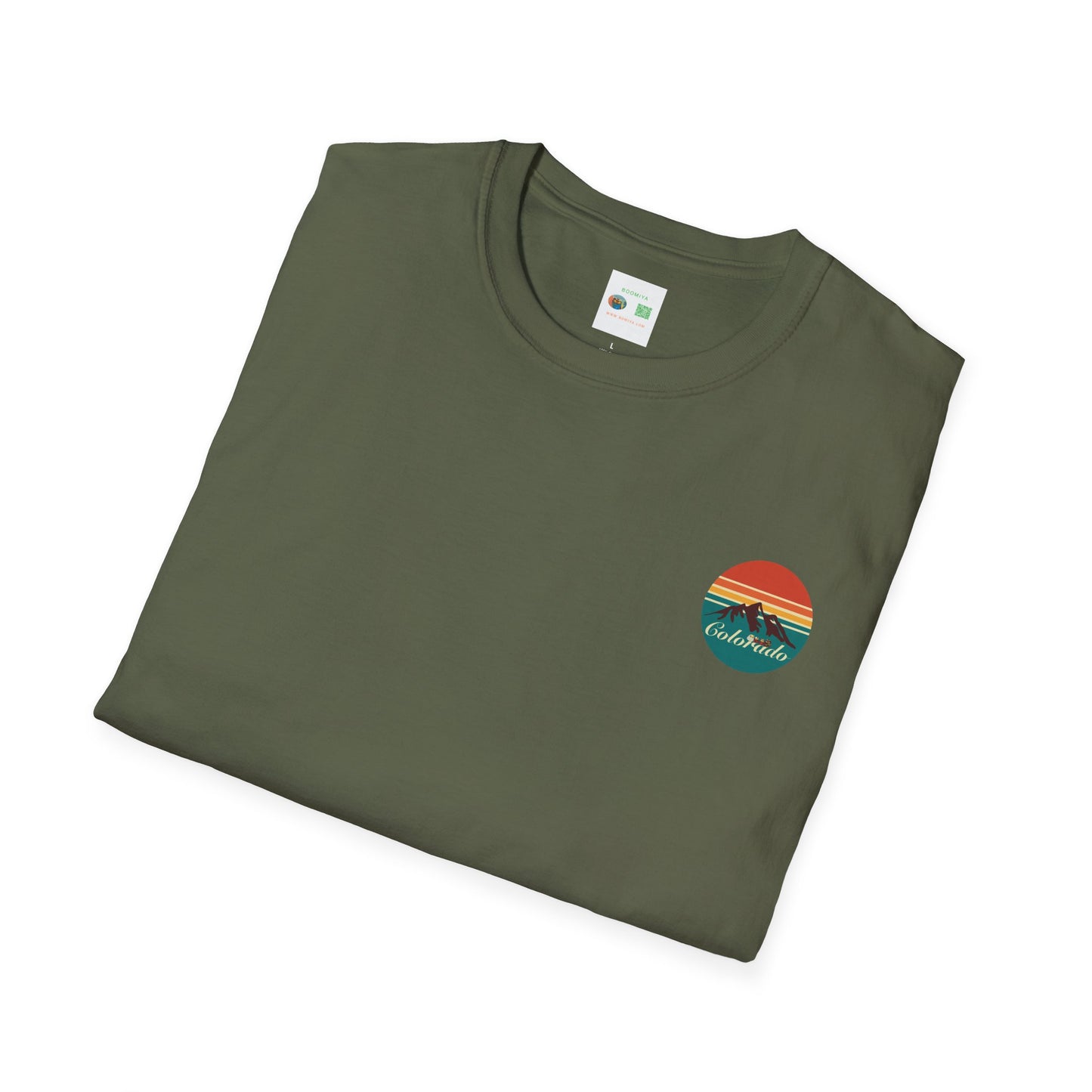 Retro Colorado Mountain T-Shirt | Softstyle Tee for Nature Lovers, Outdoor Adventures, Gifts, Travel Souvenir, Vintage Style