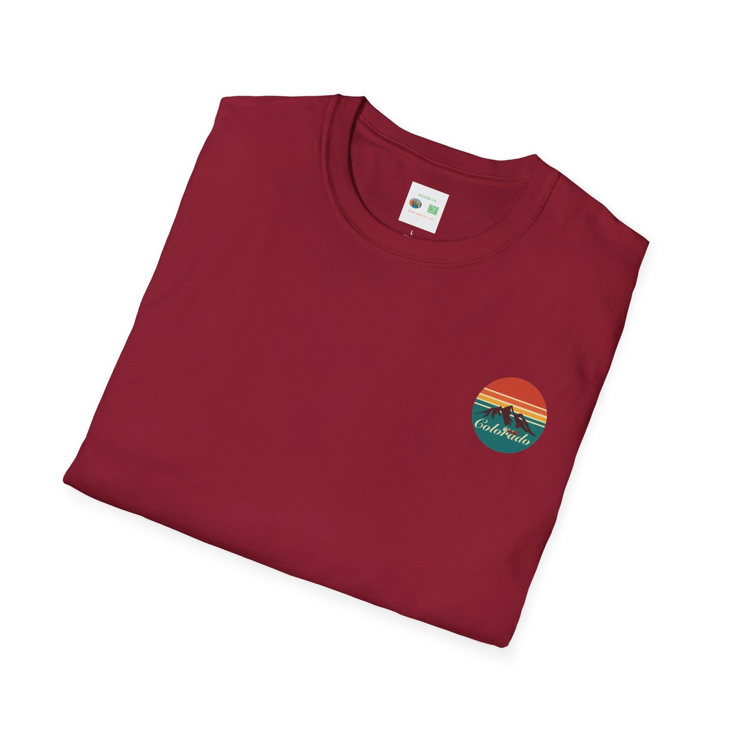 Retro Colorado Mountain T-Shirt | Softstyle Tee for Nature Lovers, Outdoor Adventures, Gifts, Travel Souvenir, Vintage Style