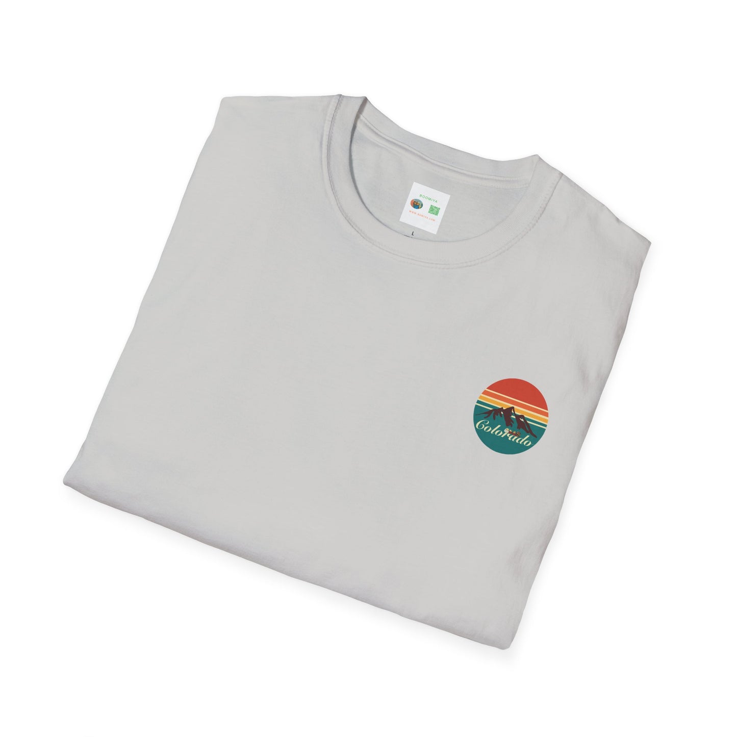 Retro Colorado Mountain T-Shirt | Softstyle Tee for Nature Lovers, Outdoor Adventures, Gifts, Travel Souvenir, Vintage Style