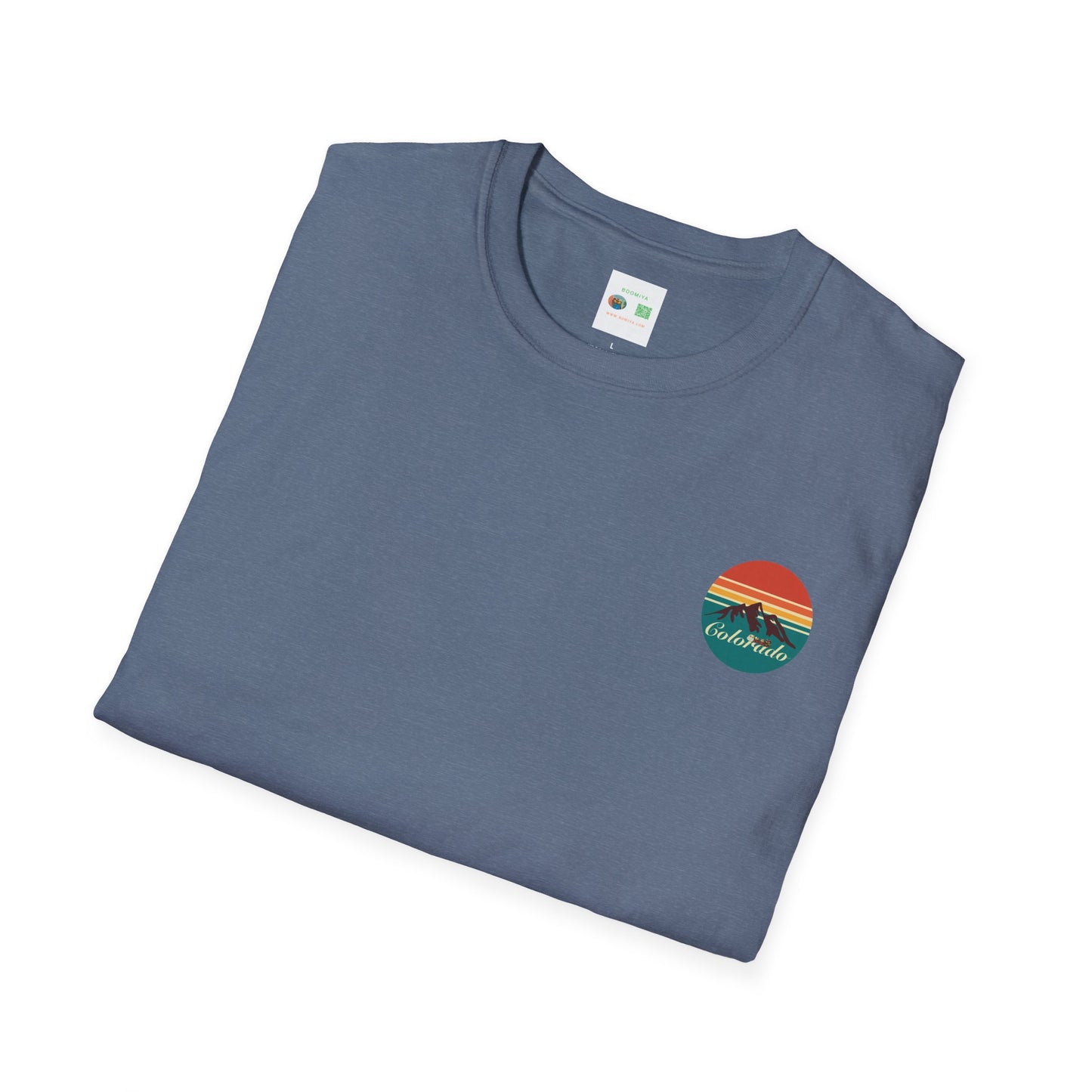 Retro Colorado Mountain T-Shirt | Softstyle Tee for Nature Lovers, Outdoor Adventures, Gifts, Travel Souvenir, Vintage Style