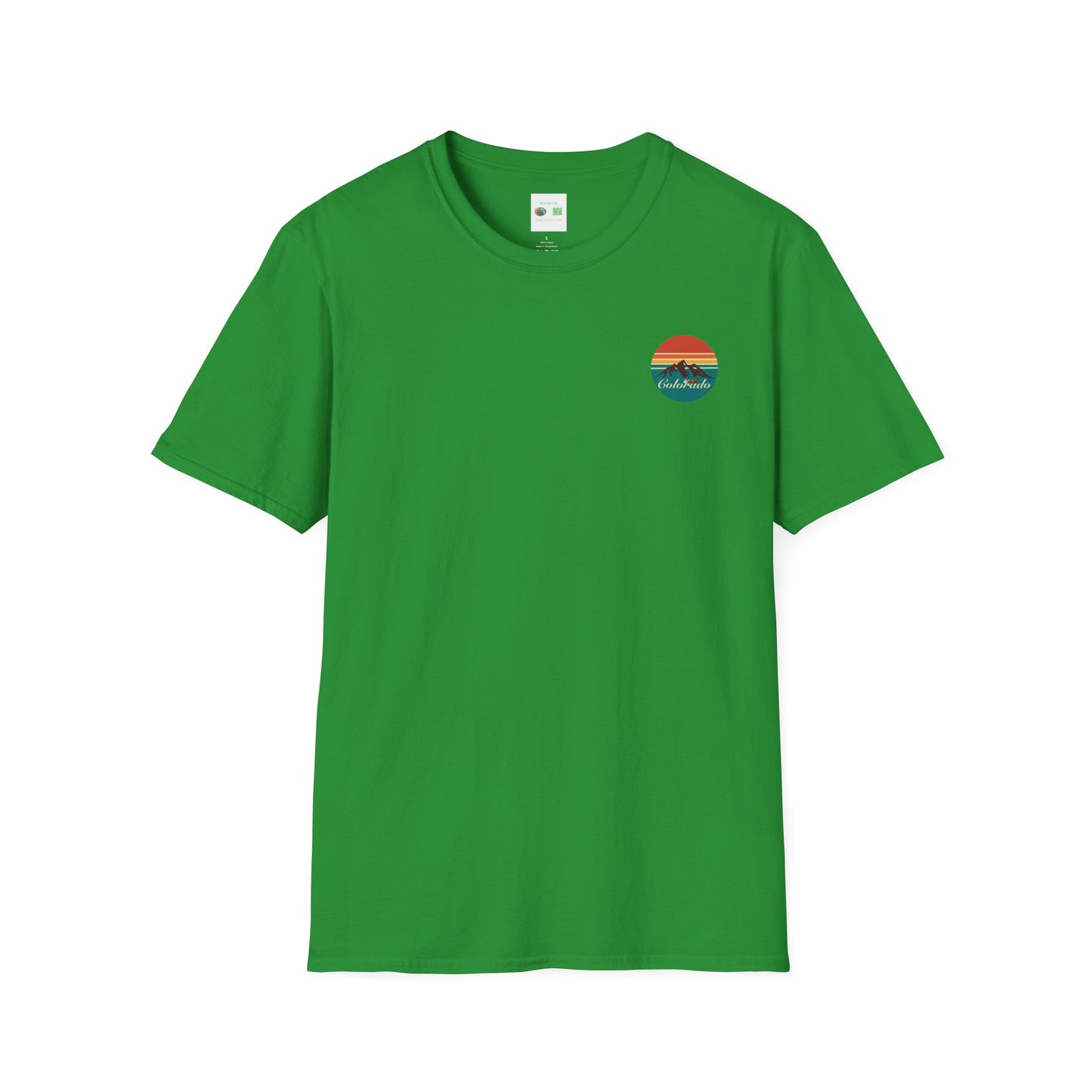 Retro Colorado Mountain T-Shirt | Softstyle Tee for Nature Lovers, Outdoor Adventures, Gifts, Travel Souvenir, Vintage Style
